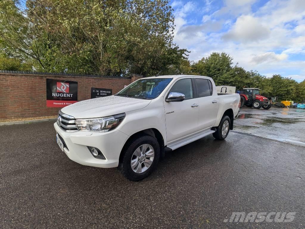 Toyota Hilux 皮卡车