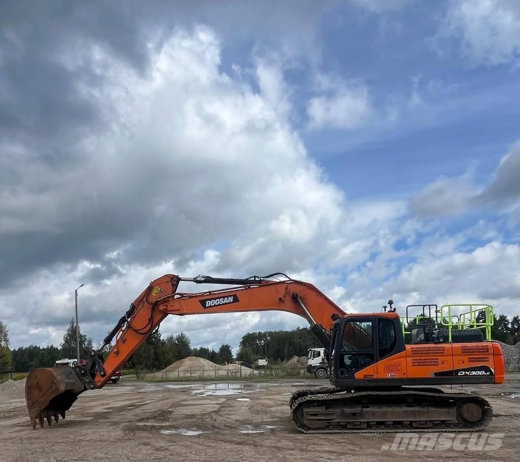 Doosan DX300-LC-7 履带挖掘机