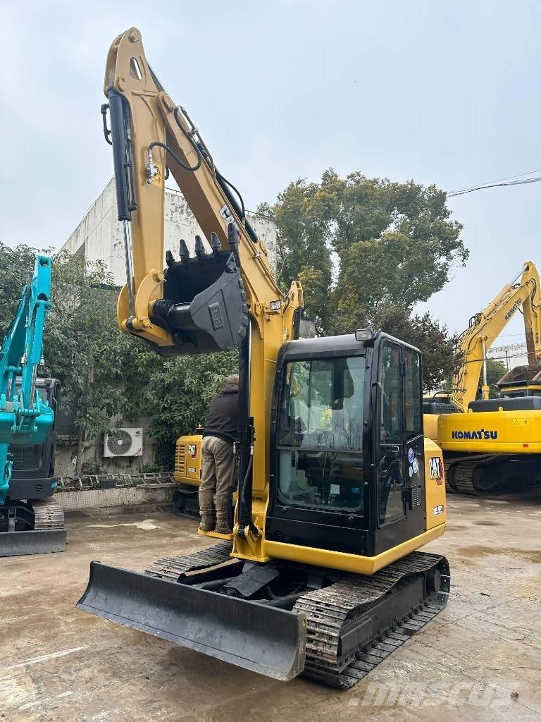 CAT 305.5 小型挖掘机