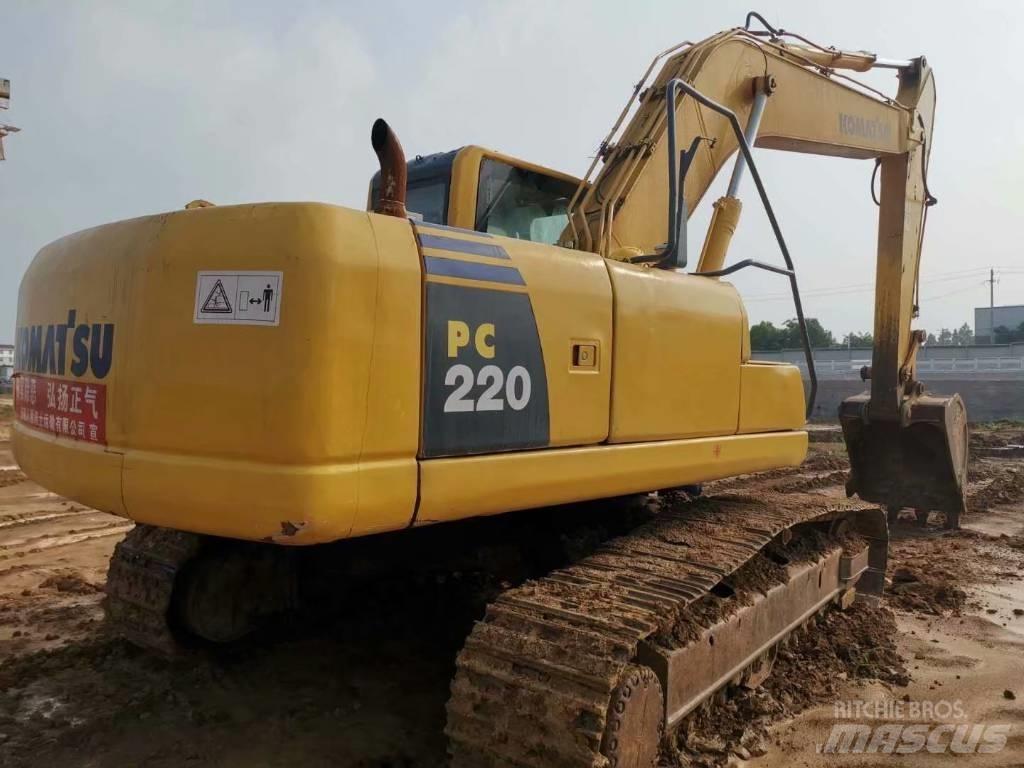 Komatsu pc200-8 履带挖掘机