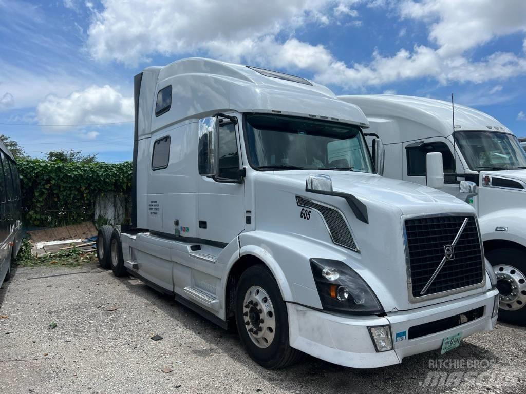 Volvo VNL 780 牵引车
