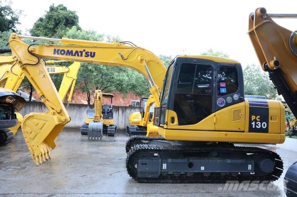Komatsu PC 130-7 小型挖掘机