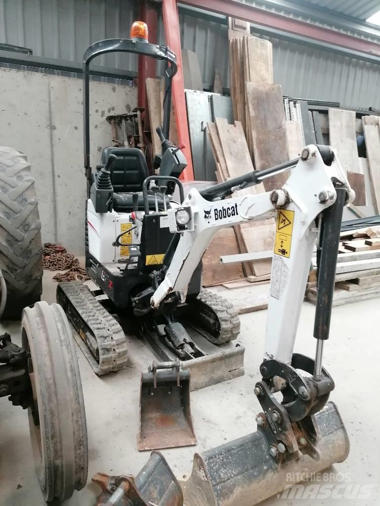 Bobcat E10Z 小型挖掘机