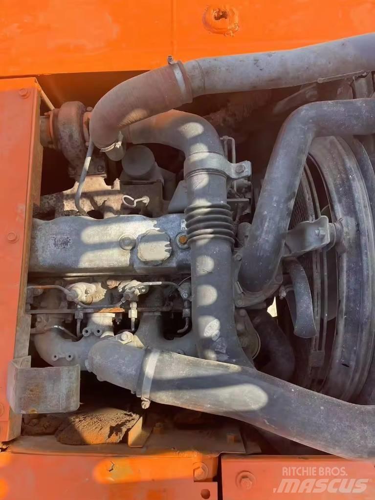 Hitachi ZX 120 履带挖掘机