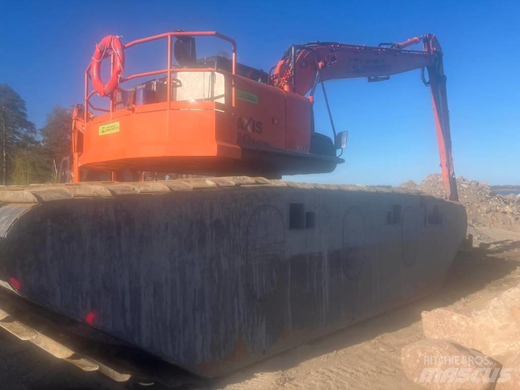 Hitachi ZX 130LCN 水陆两栖挖掘机