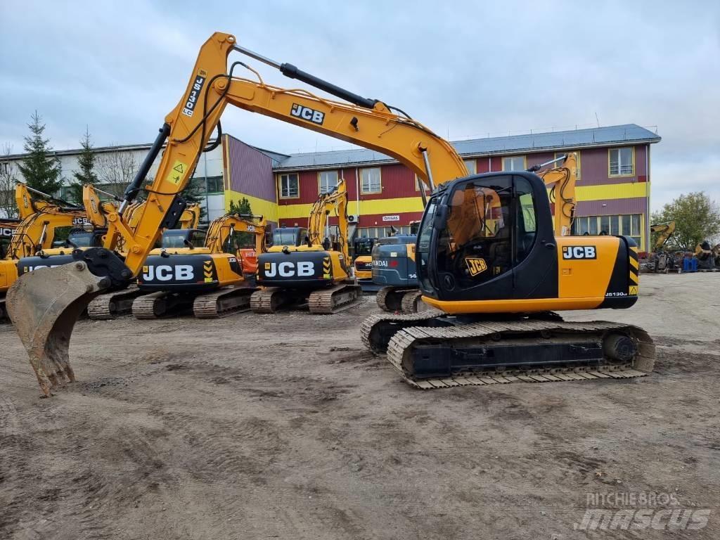 JCB JS 130 LC 履带挖掘机
