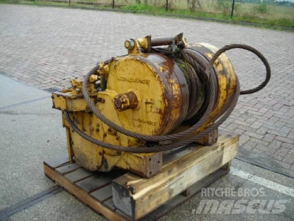 Komatsu D65E WINCH 其他组件