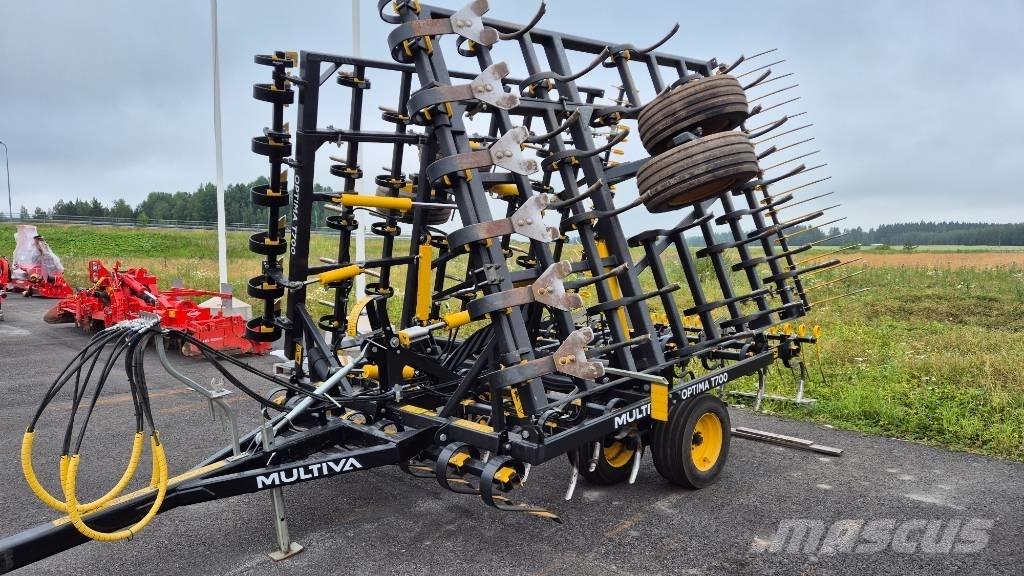 Multiva Optima  T 700 钉齿耙