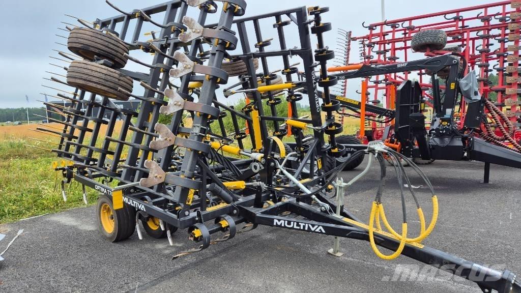 Multiva Optima  T 700 钉齿耙