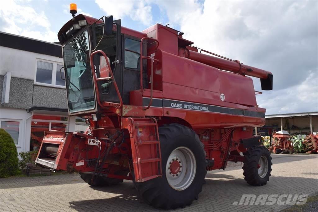Case IH 1680 Axial 联合收割机