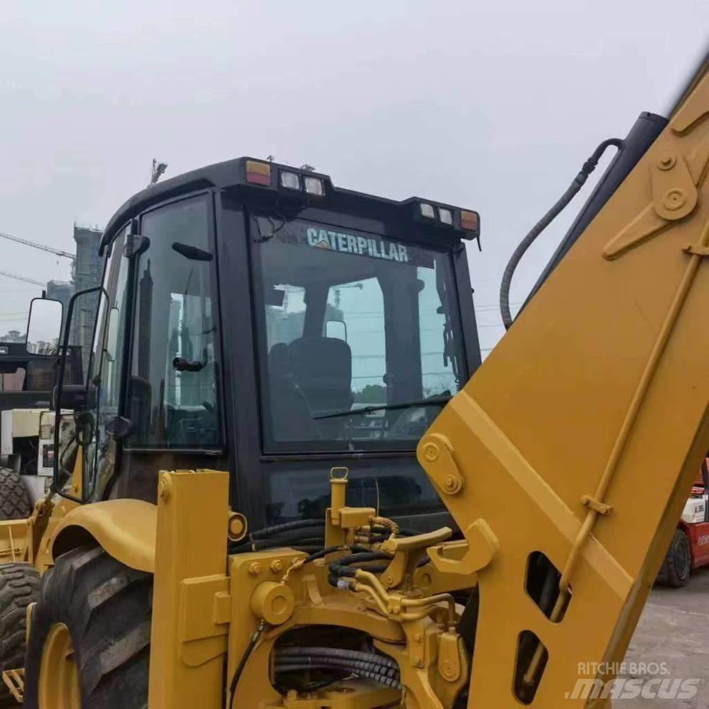 CAT 420 F 反铲装载机