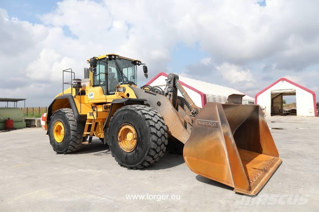 Volvo L 220 H 轮式装载机