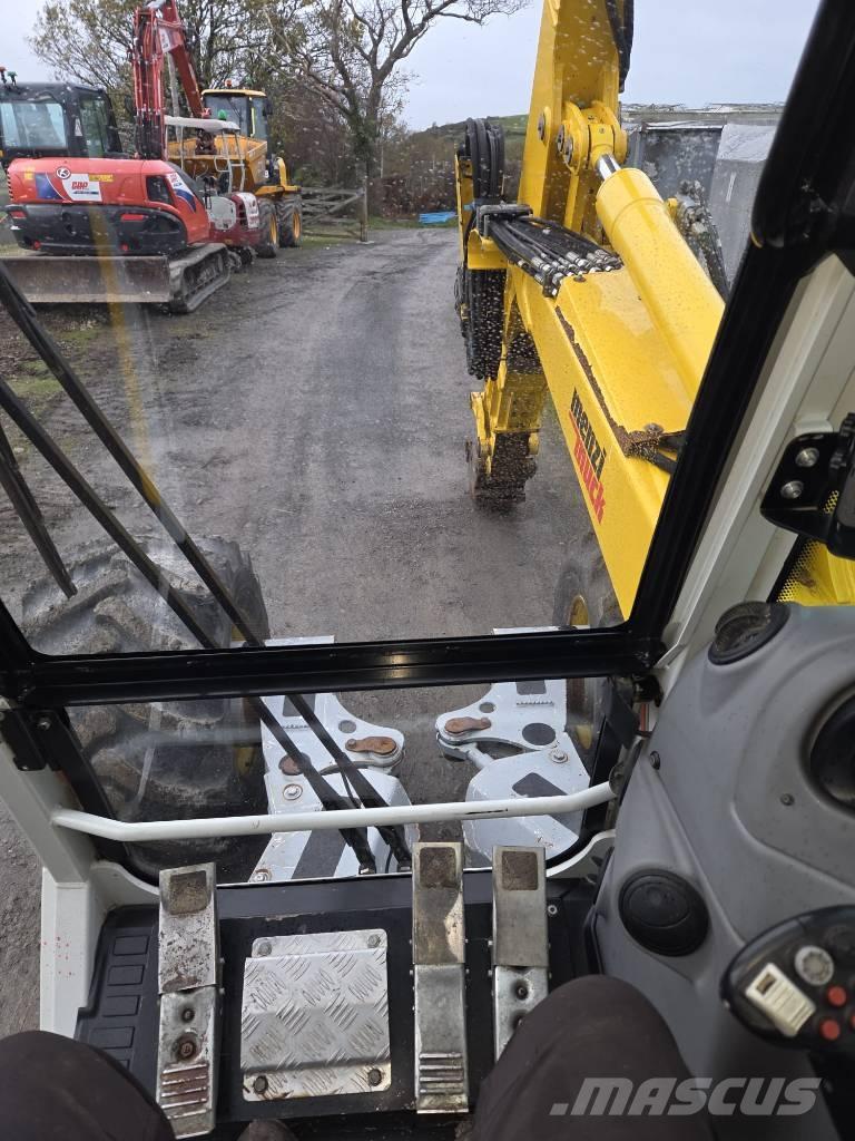 Menzi Muck M325 特种挖掘机