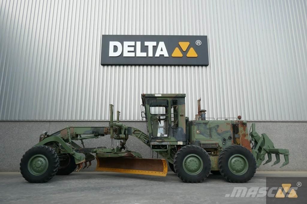 CAT 130G Ex-army 平地机/推土机
