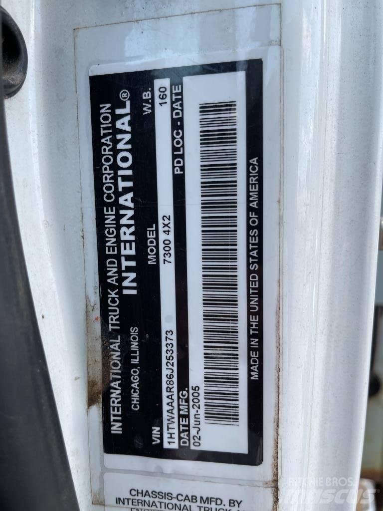 International 7300 自卸式货车
