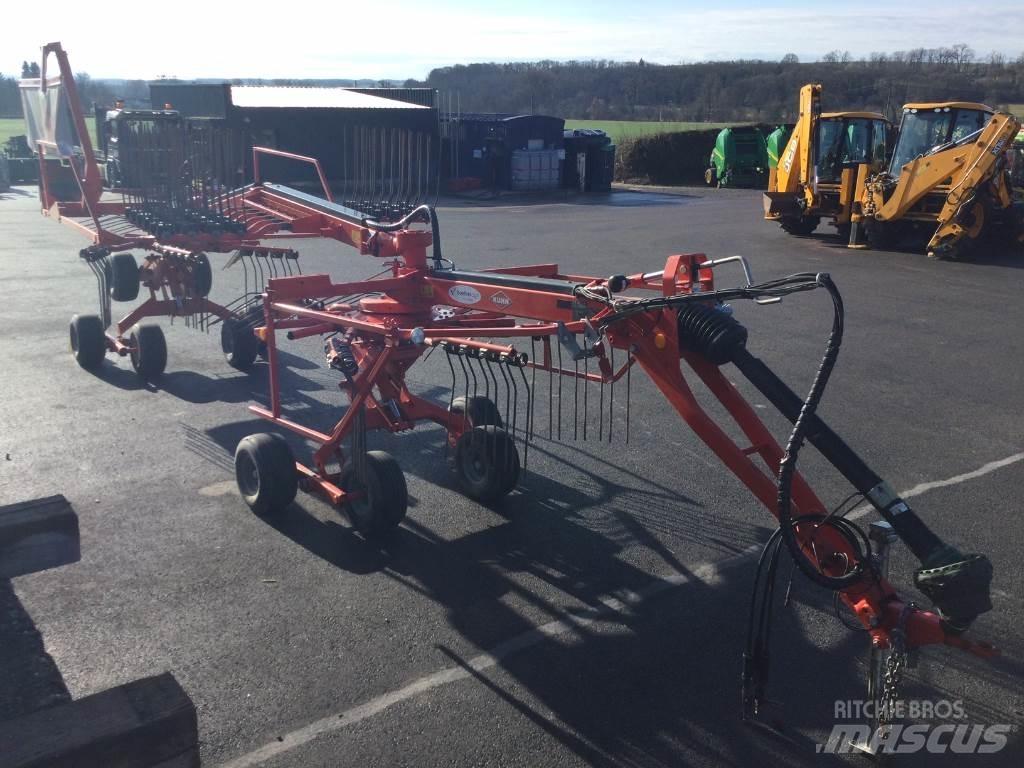 Kuhn GA6632 料堆整形机