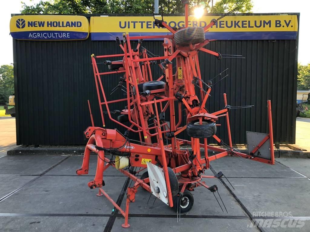 Kuhn GF 8501 M H O 犁耙和摊草机