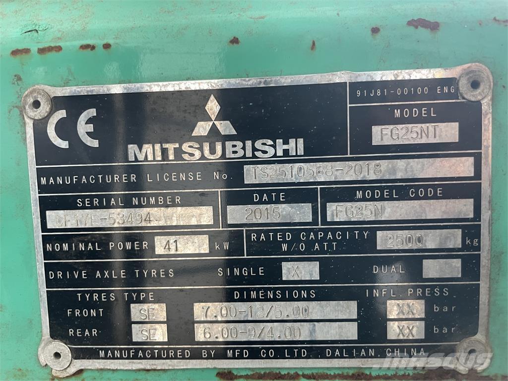 Mitsubishi FG25T 天然气叉车