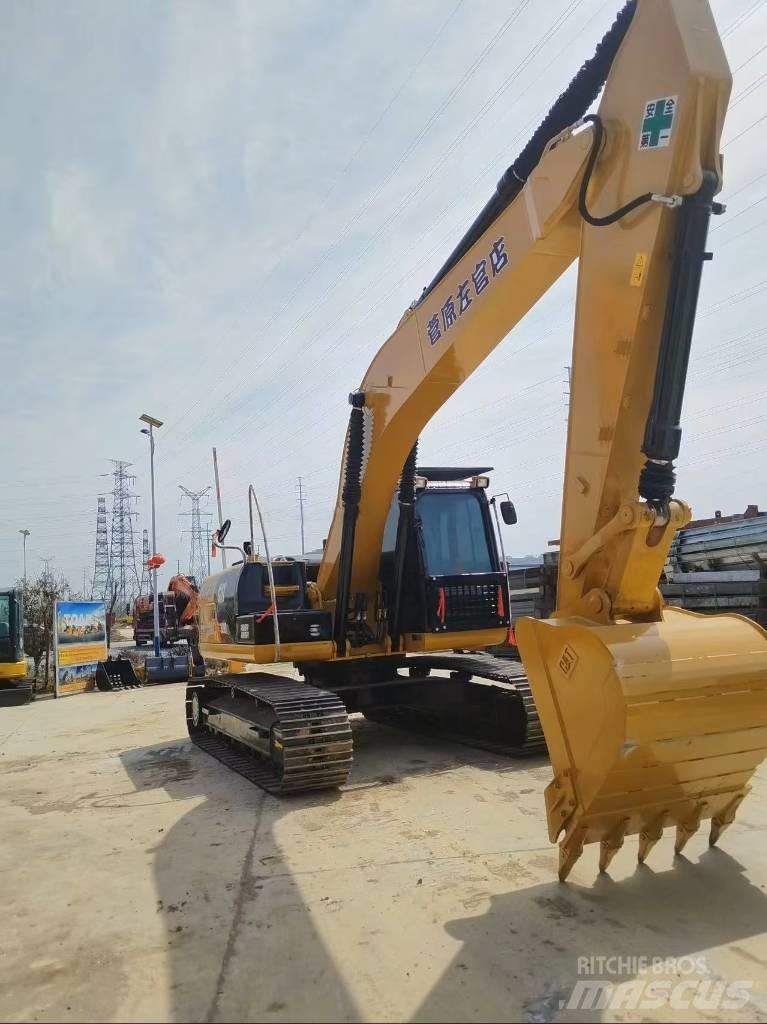 CAT 320 D 2 中型挖掘机