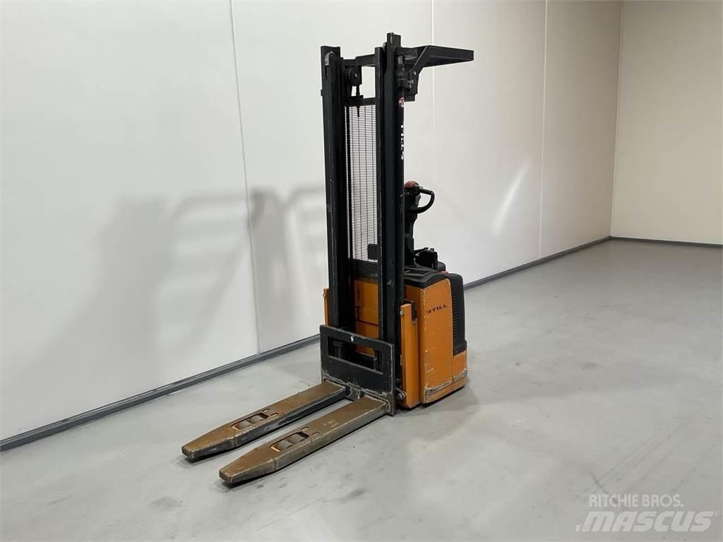 Still EFGV S14 行走式堆垛机