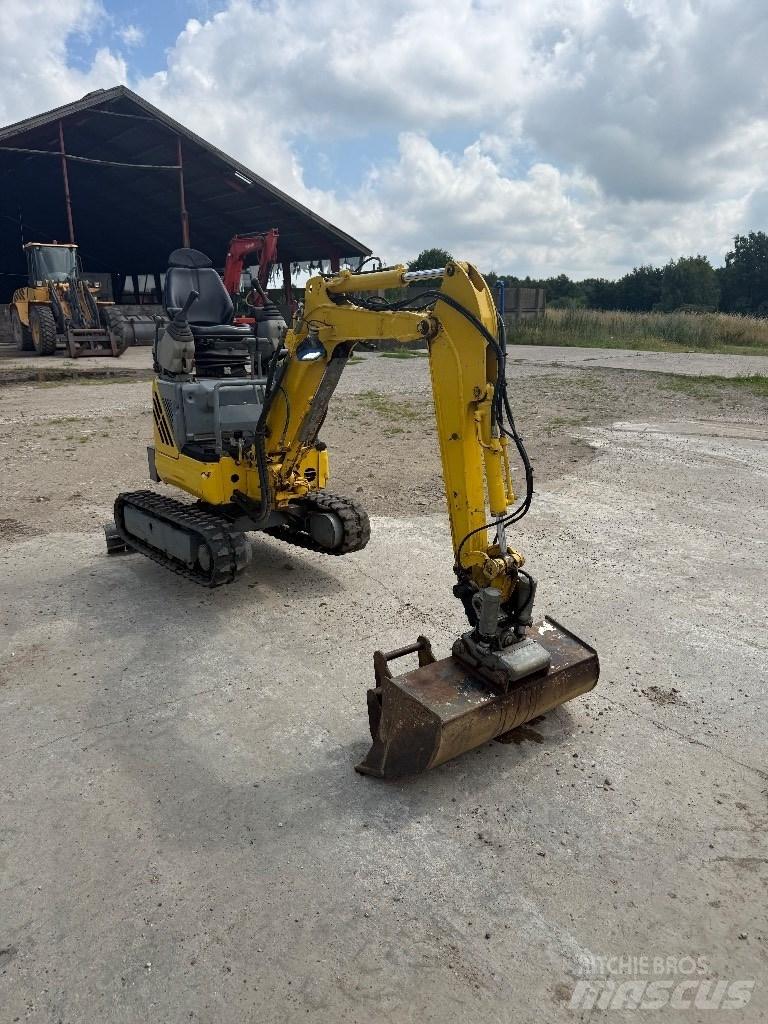New Holland E 09 SR 小型挖掘机