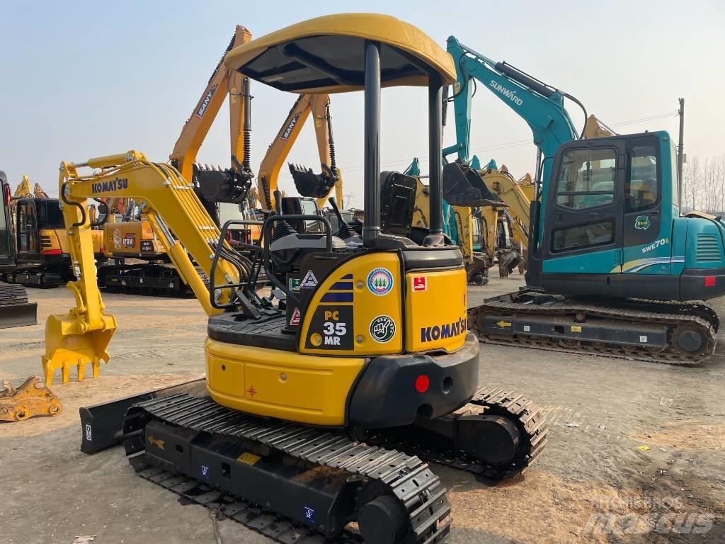 Komatsu PC 35 小型挖掘机
