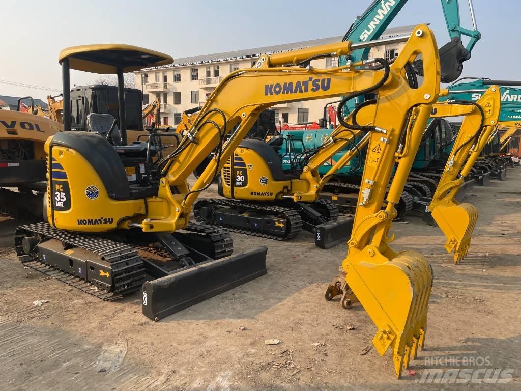 Komatsu PC 35 小型挖掘机