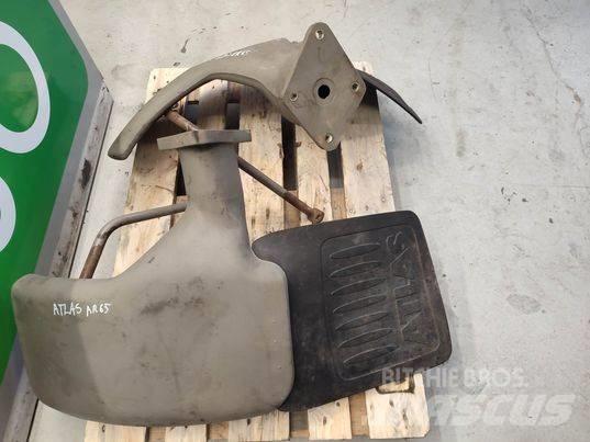 Atlas AR 65 fender 驾驶室与内部