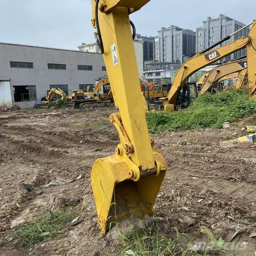 Komatsu PC 60-7 小型挖掘机