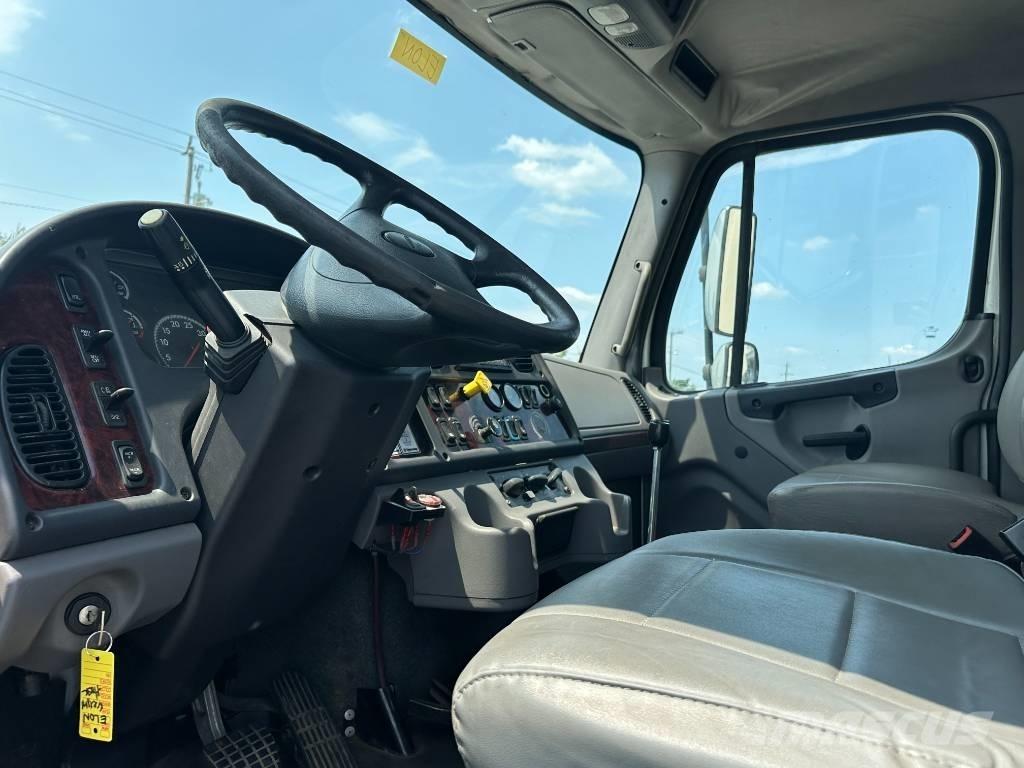 Freightliner M2 垃圾车