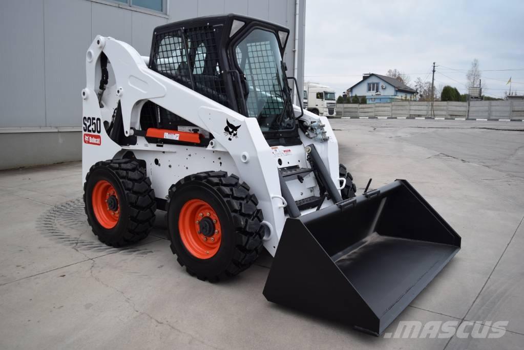 Bobcat S 250 滑移装载机