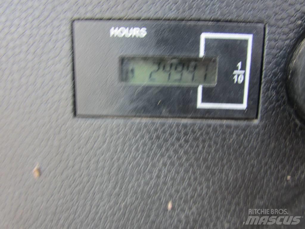 Bobcat E 57 W 轮式挖掘机