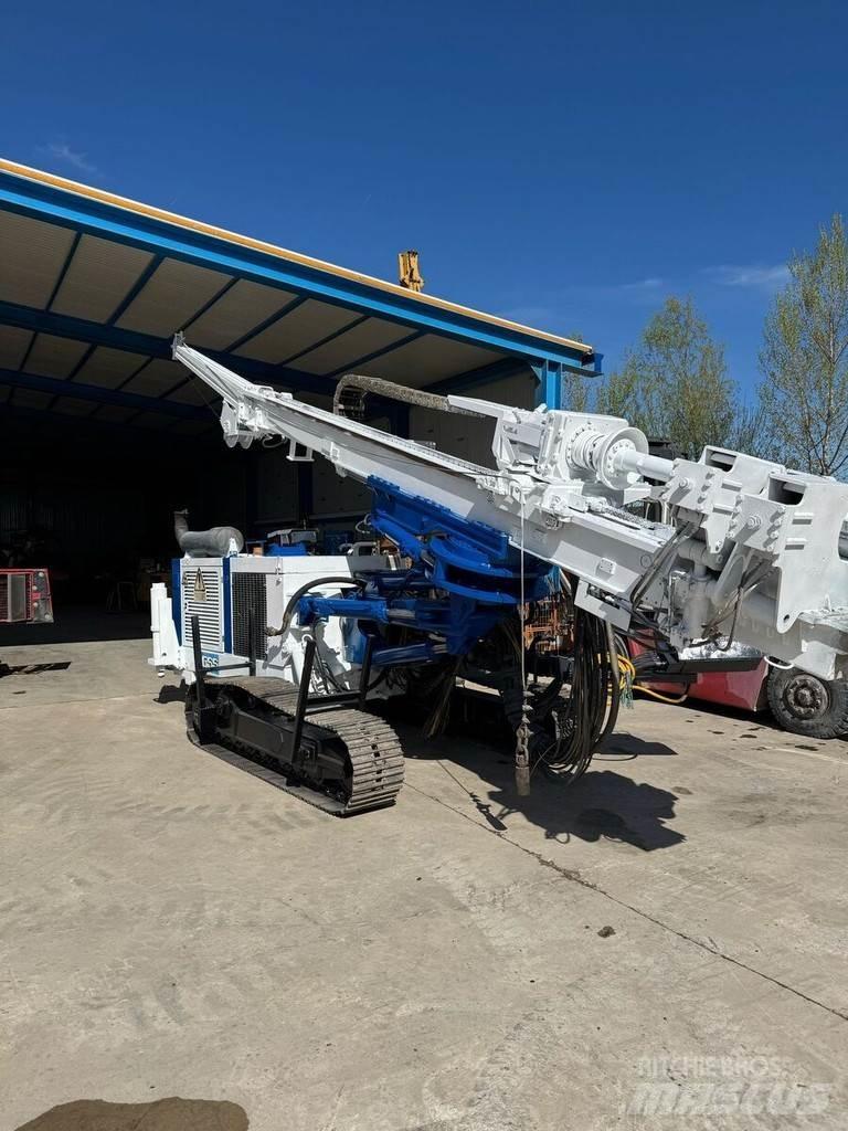 Soilmec SM 400 锚固钻机