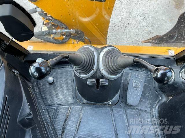 JCB 4 CX 反铲装载机