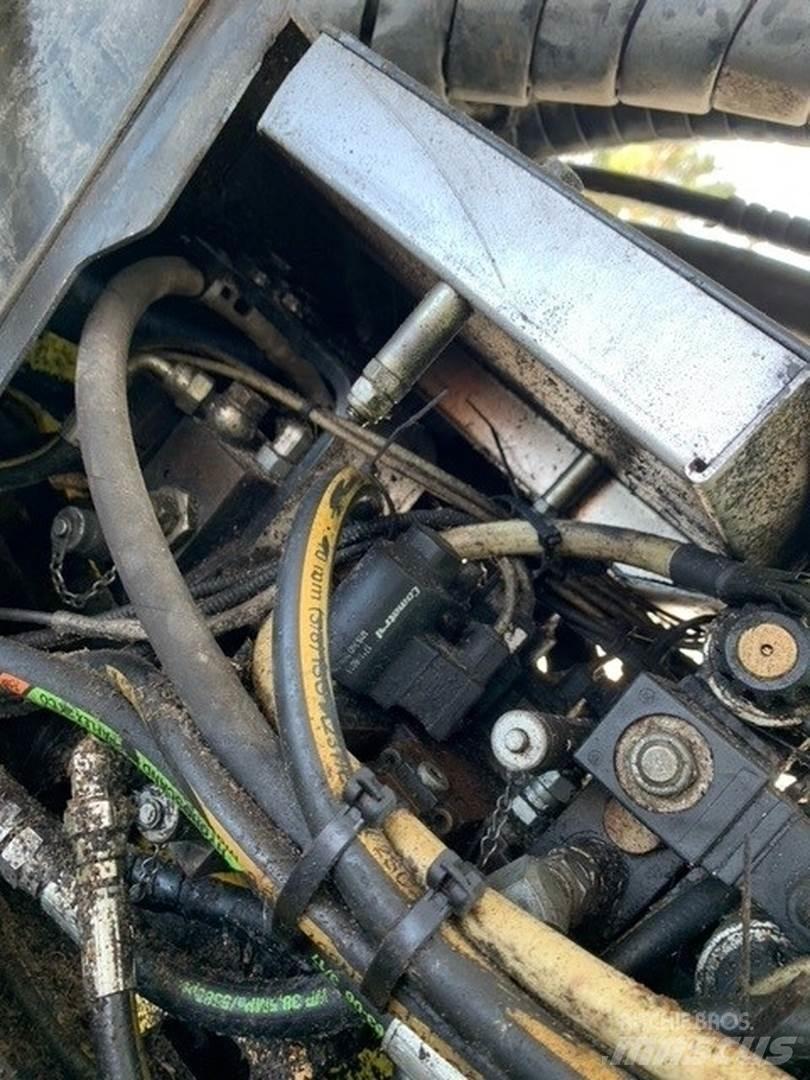 John Deere H270 收割机机箱