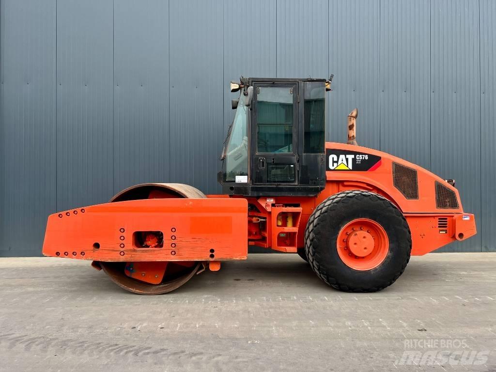 CAT CS76 XT 单轮压路机
