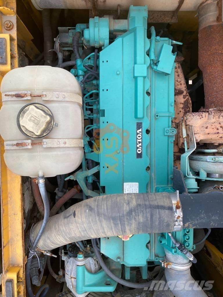 Volvo EC 240 履带挖掘机