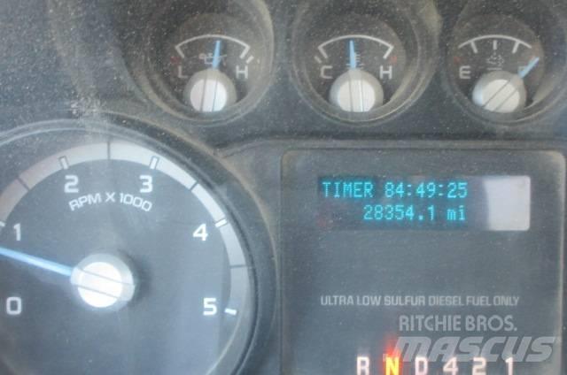 Ford F750 水罐车
