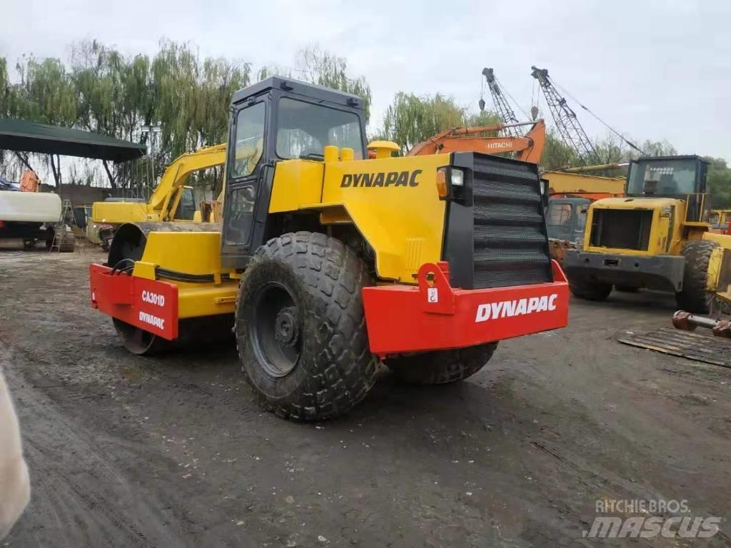 Dynapac CA 301 D 单轮压路机