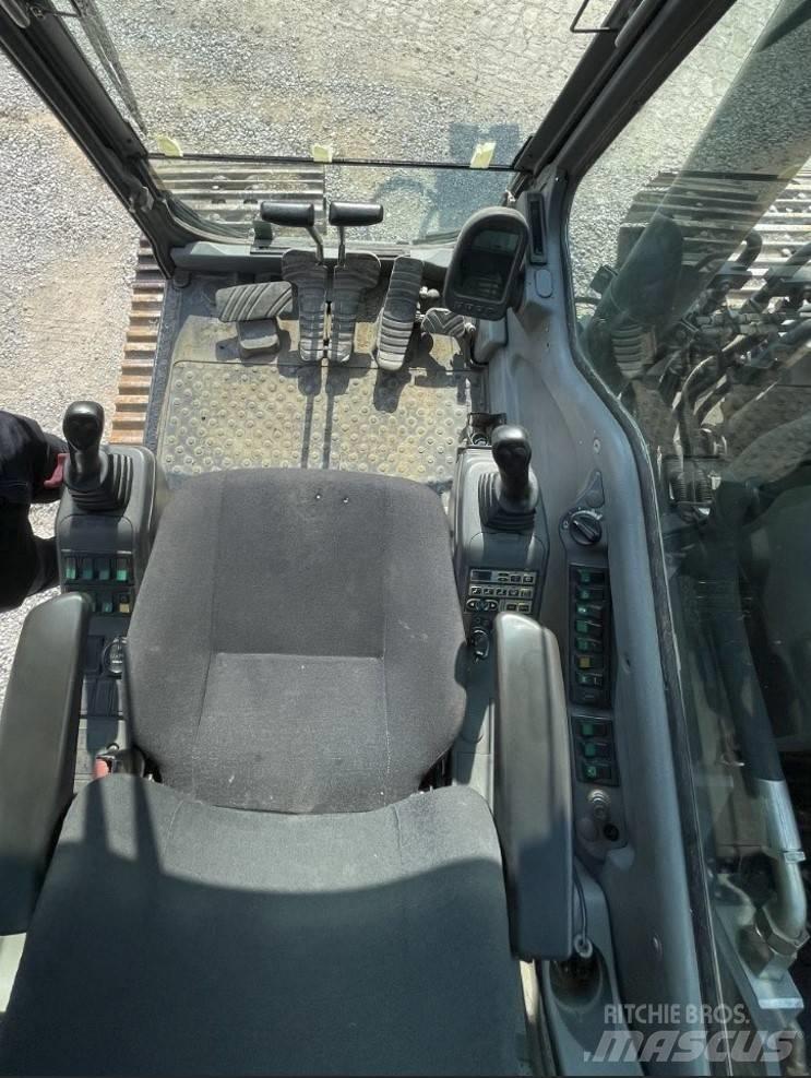 Volvo EC 180 B LC 履带挖掘机