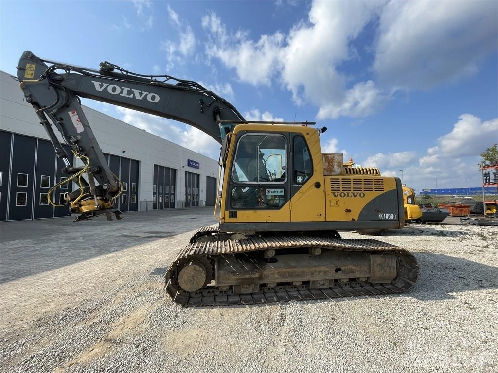 Volvo EC 180 B LC 履带挖掘机