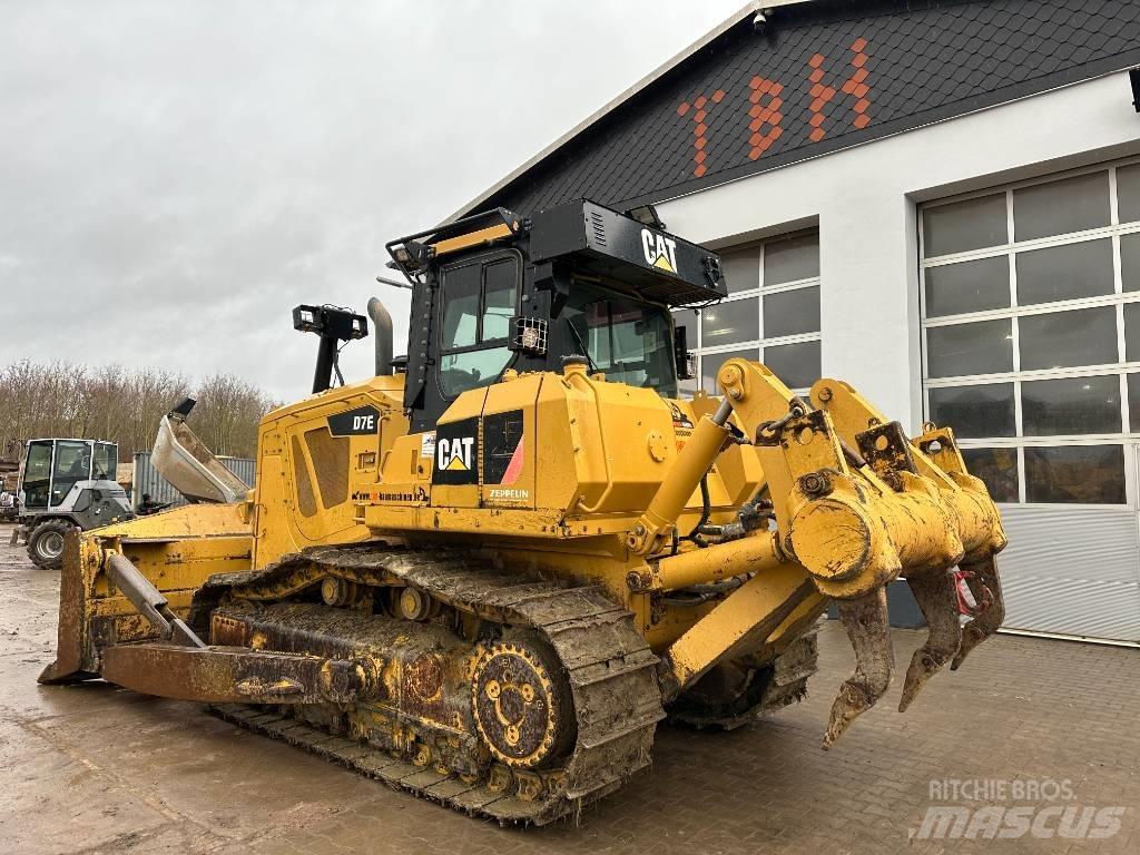 CAT D 7 E 履带式推土机
