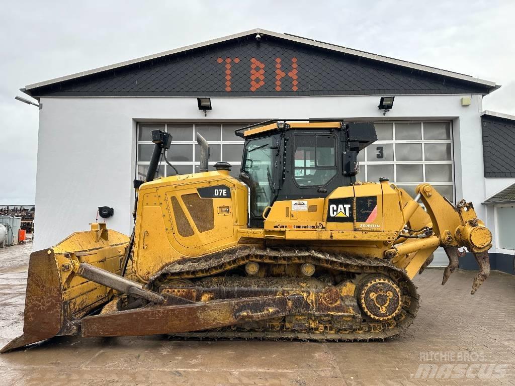 CAT D 7 E 履带式推土机