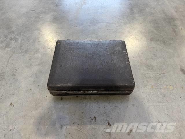 Dynapac DEMAG / VOLVO 沥青摊铺机