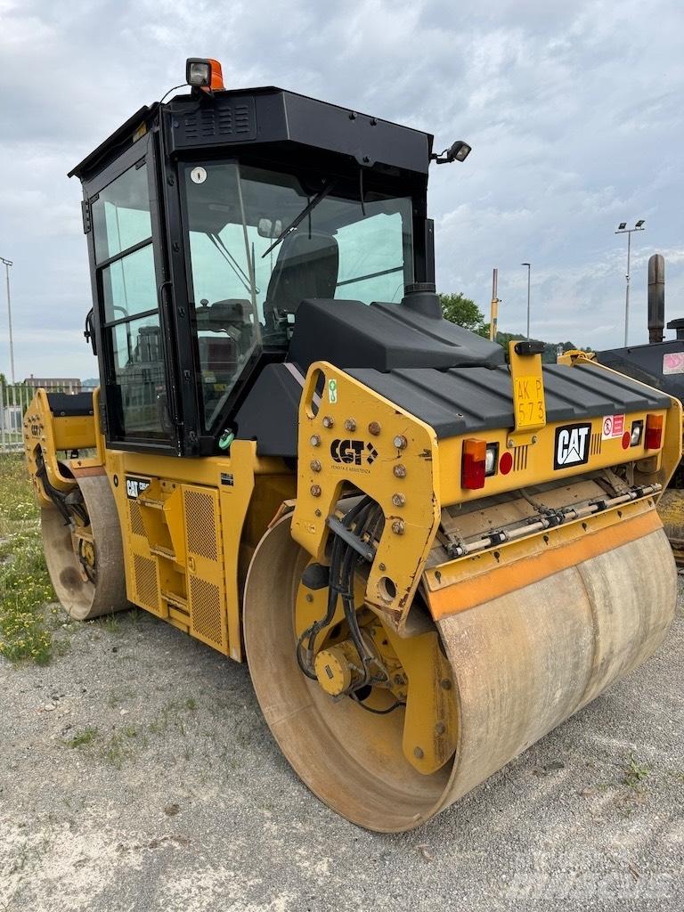 CAT CD 54 B 双轮压路机