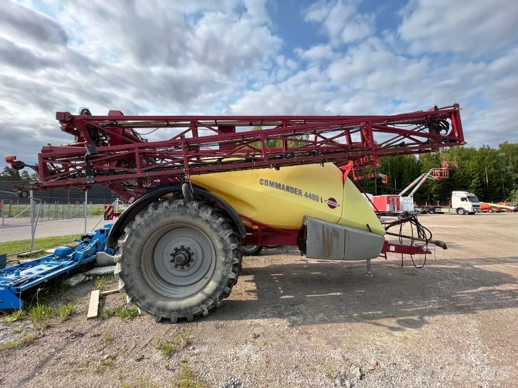 Hardi Commander 4400 牵引式喷雾机