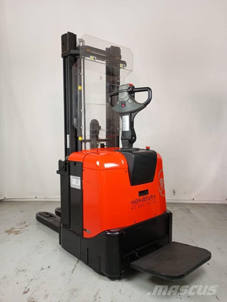 BT SPE 125 行走式堆垛机