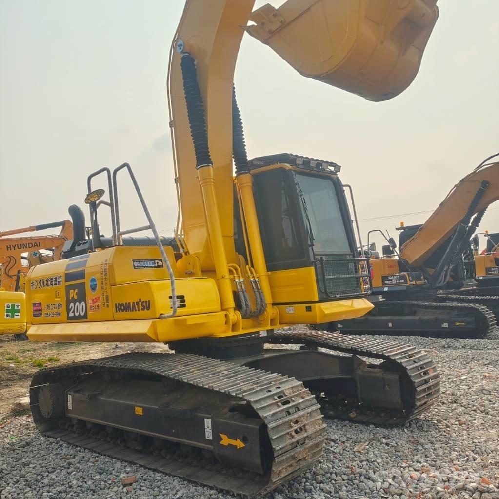 Komatsu PC200-8 履带挖掘机