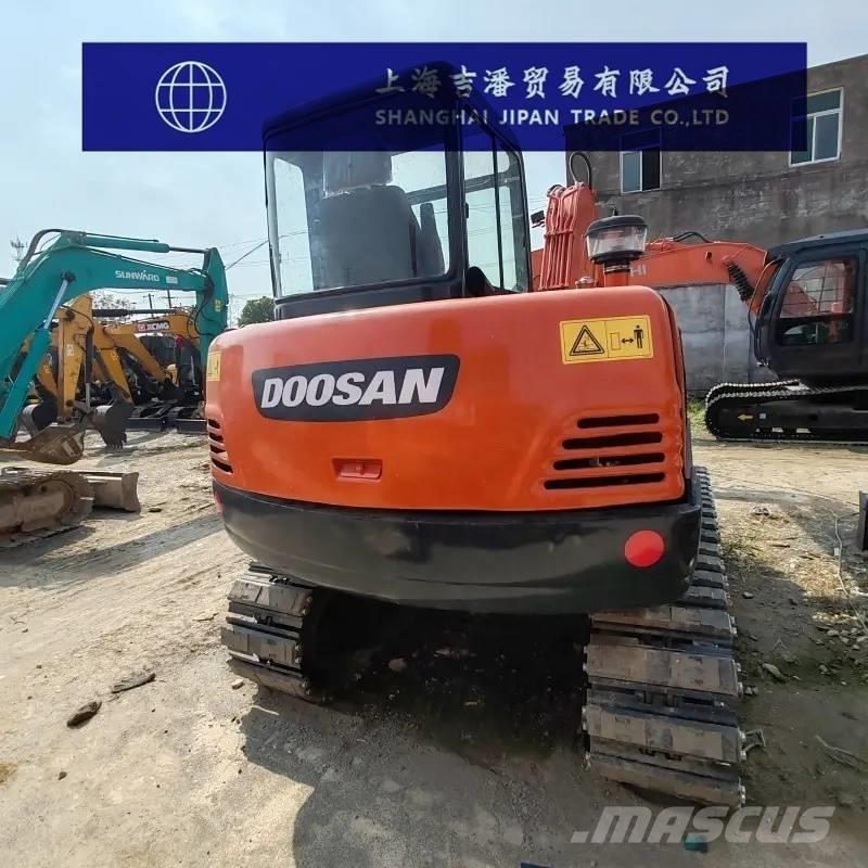 Doosan DH 60-7 小型挖掘机