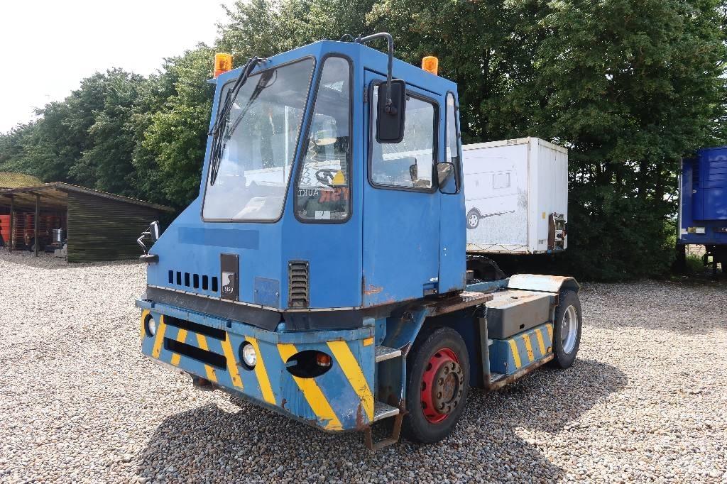 Sisu TR 181 码头牵引车